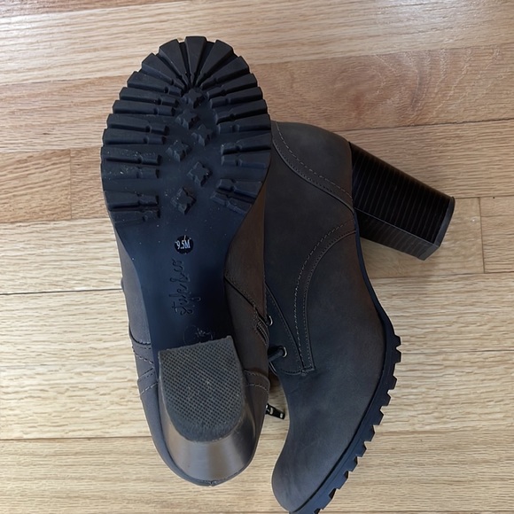 Style & Co ankle booties - Picture 6 of 10